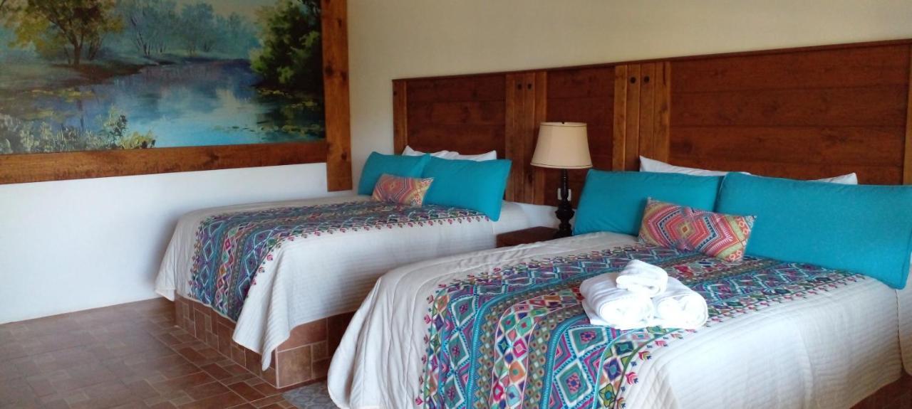 Hotel Hacienda Las Marias Meoqui Kültér fotó